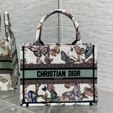 Christian Dior Shopping Bags